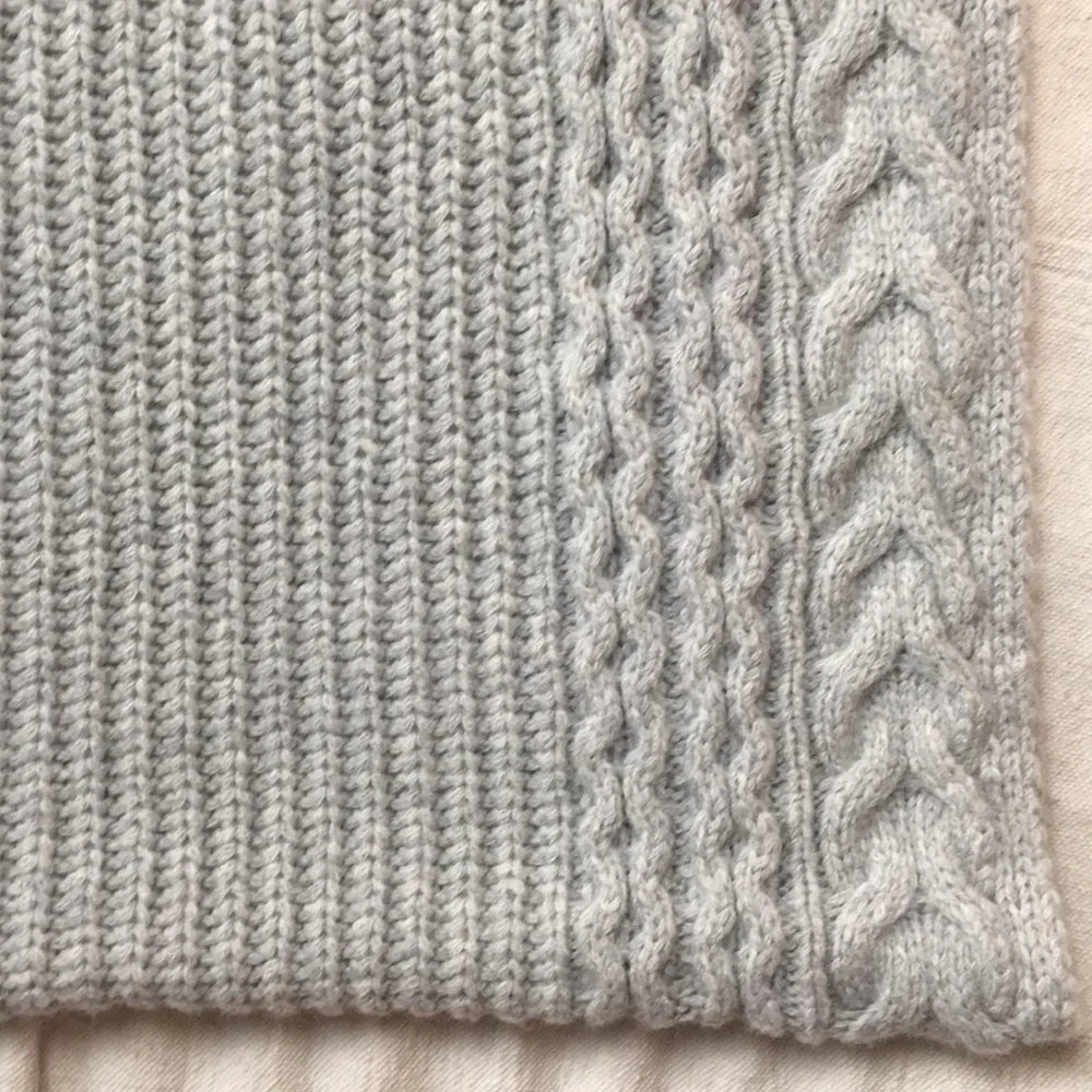 Club Monaco Micaila cable knit Infinity Scarf